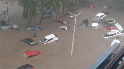 Cyclone Belal Apr S La R Union L Le Maurice L Ve La Vigilance Rouge