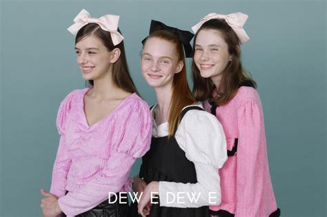 Dew E Dew E듀이듀이 22fw 홀리데이 컬렉션 출시