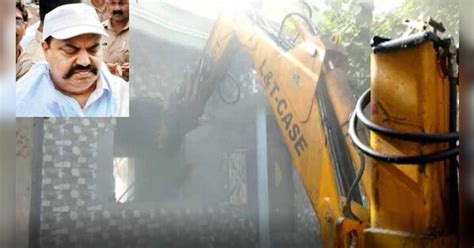 Atique Ahmed Close Aid And Raju Pal Murder Accused Farhan Illegal House Being Demolished By The