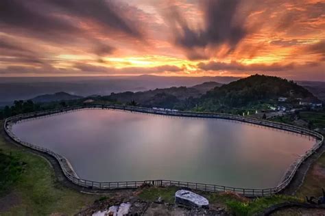 Ide Liburan Asik 5 Danau Di Yogyakarta Yang Bisa Kamu Jadikan