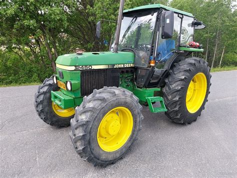 Dane techniczne John Deere 2350 Mocny ciągnik do Twojego gospodarstwa