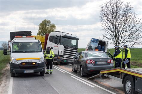 Powa Ny Wypadek Na Drodze Krajowej Motoryzacja W Interia Pl