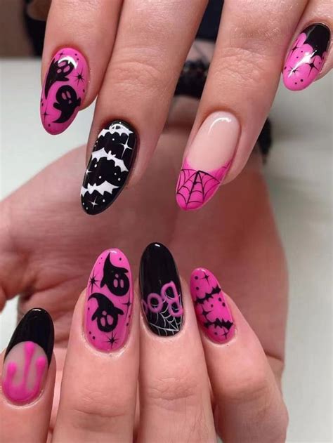 60 Spooky And Classy Halloween Nails And Halloween Nail Ideas To