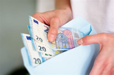 Thousands set for €520 social welfare cash boost THIS WEEK with Fuel