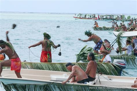 Maupiti Stone Fishing - Hokulea | Maupiti, Fish, Crew members