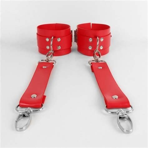 Menottes Rouge Bondage en cuir réglable pour adultes et femmes