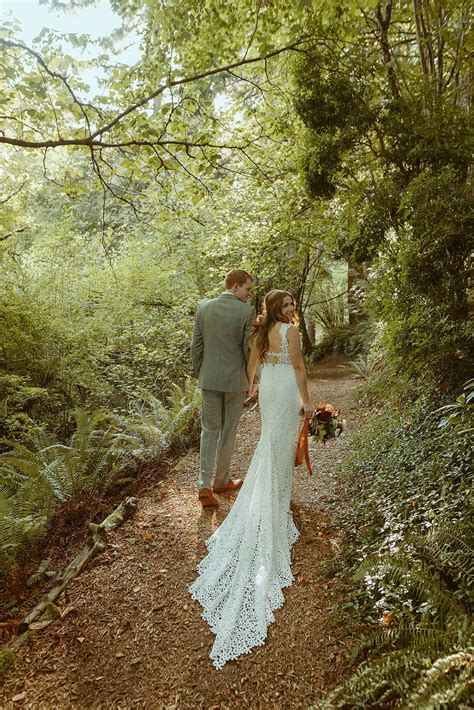 WHIMSICAL WEDDING DRESSES FOR AN ENCHANTED FOREST WEDDING THEME!｜a&bé ...