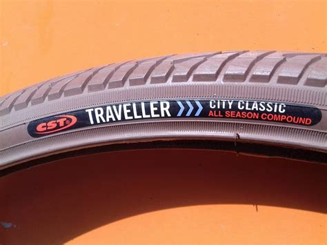Spoljna guma CST Traveller City Classic 42-622 (700x40c - Kupindo.com ...