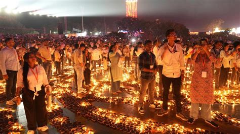 Eine Milliarde Menschen Feiern Jetzt Diwali Aber Was Ist Das Genau