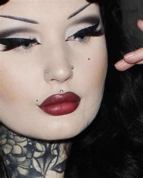 femme.demon | Goth eye makeup, Vampy makeup, Dark makeup