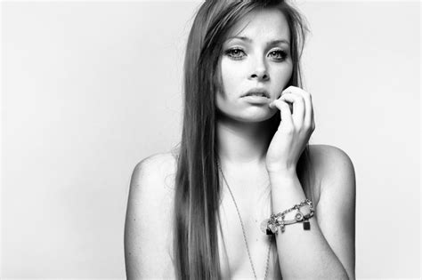 raylight's photo portfolio - 0 albums and 10 photos | Model Mayhem