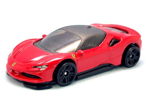 T Hunted A Ferrari finalmente na linha básica Hot Wheels e um novo Fórmula 1