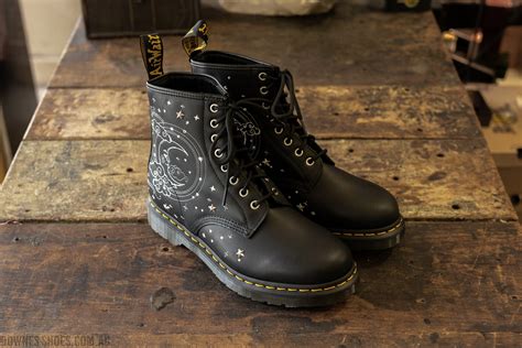 1460 Cosmic Sendal Black 8 Eye Boot Downes