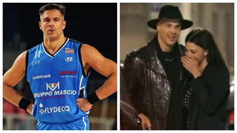 Chi Bruno Cerella Il Giocatore Di Basket Paparazzato Con Belen