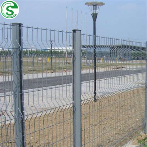 6FT 8FT Size Mesh Wire Fencing V Fold 3D Curved China Mesh Wire