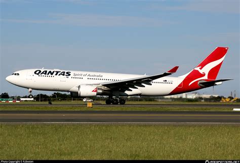 VH EBG Qantas Airbus A330 203 Photo By R Bexten ID 604799