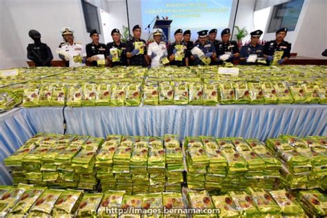 Cops seize 2.06 tonnes of syabu worth RM103.2 million in biggest bust ...