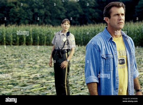 Cherry Jones Mel Gibson Signs 2002 Stock Photo Alamy