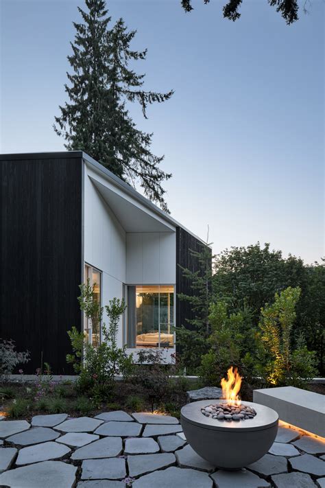 Vancouver Residence Kos Shou Sugi Ban Charred Kebony® Resawn