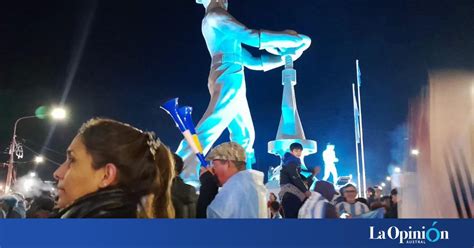 Caleta Olivia celebró el bicampeonato de la Selección Argentina en la