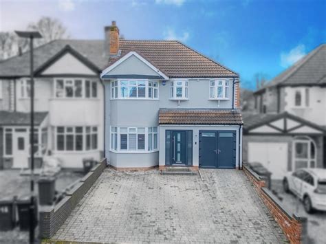 4 Bed Semi Detached House For Sale In Oakwood Road Sutton Coldfield