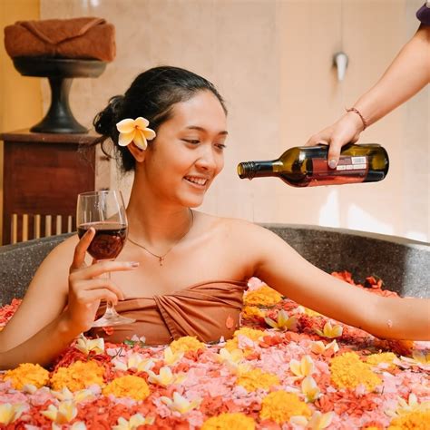 Treatment Unik Di Bali Orchid Spa Kuta Mandi Anggur Hingga Terapi