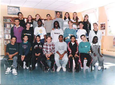 Photo de classe 4e de 1997 Collège Denis Diderot Copains d avant