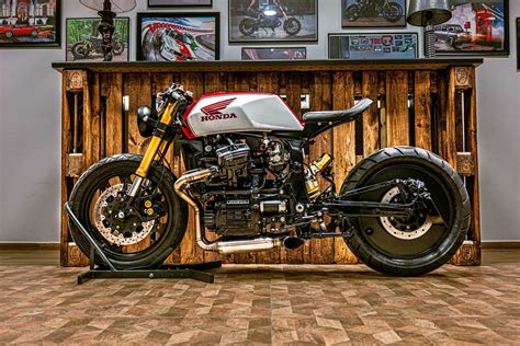 La Magnifique Cx500 Cafe Racer Du Garage Tossa R 4h10