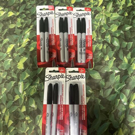 10 Sharpie Markers Fine Point Tip Black Permanent 30001 Sharpies Pens