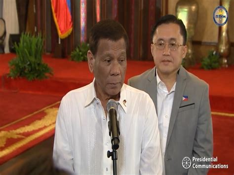 Duterte Nag Alok Ng P M Pabuya Para Sa Pag Aresto Sa Convict Na Hindi