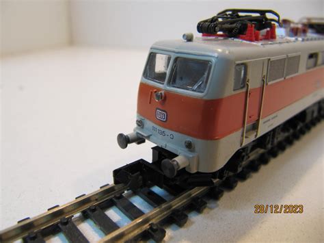 Arnold N 2325 Locomotive Pour Train Miniature 1 BR111 DB