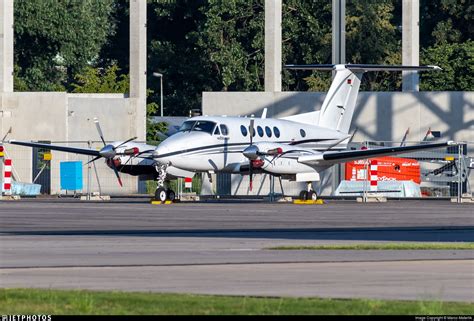 D IVIP Beechcraft B200 Super King Air Star Wings Dortmund Marco