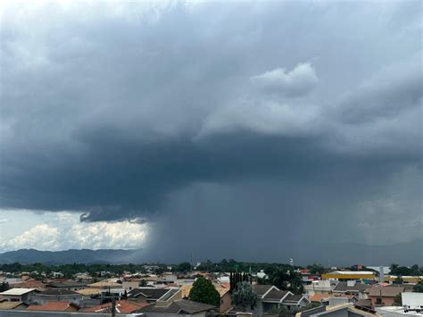 Frente Fria Derruba Temperaturas E Traz Chuva Para As Cidades Do Vale E