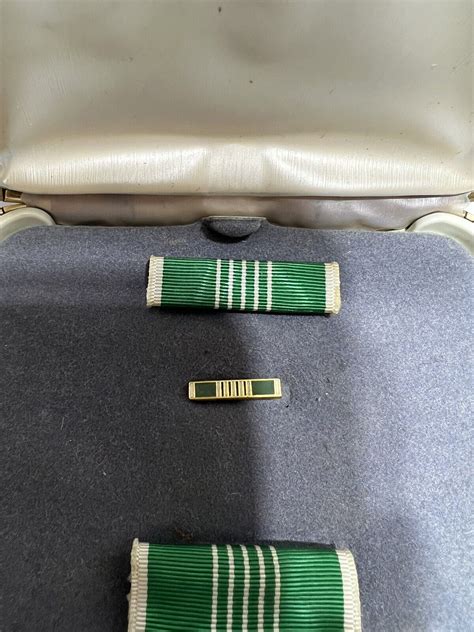 Vietnam War Era Us Army Commendation Medal For Military Merit Pc Set