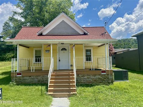 211 Kingston Ave, Oliver Springs, TN 37840 - See Est. Value, Schools & More
