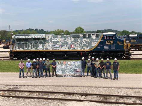 CSX unveils locomotives painted to honor first responders, veterans ...