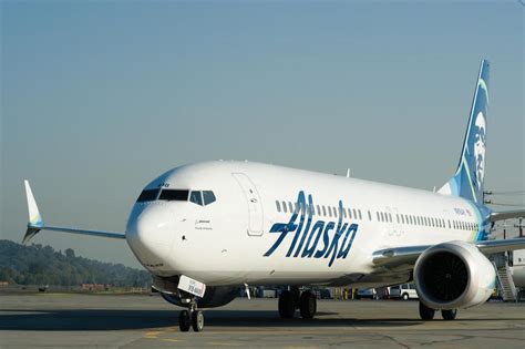 The Inside Story How Alaska Airlines Went All In On The Boeing 737 Max