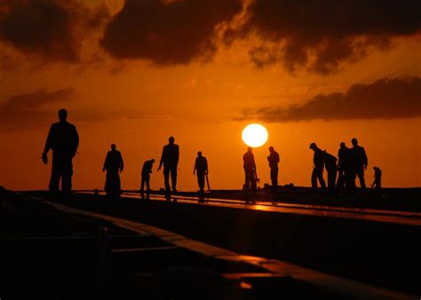 Empregadores são obrigados a fornecer protetor solar para seus