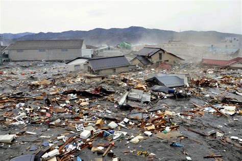 america hot: Japan Earthquake And Tsunami Photos Stills