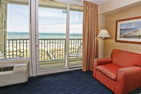 Carolina Beach Oceanfront Rooms | King Oceanfront | Golden Sands ...