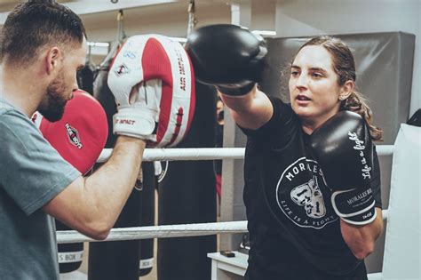 Entrenar Boxeo Practicando Sparring Amateur Morales Box