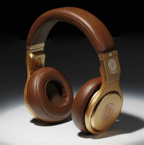 Pin By B B On Quick Saves In 2023 Headphones Beats By Dre Retro