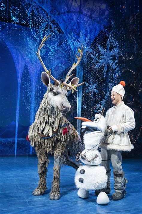 Review Disney S Frozen Musical Tour Wows With Special Effects Scenery And Soaring Vocals