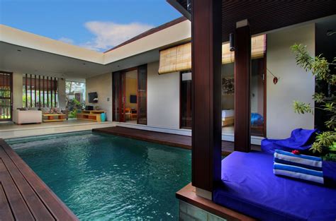 A New Opened Three Bedrooms Pool Villa In Seminyak Tropical Pool