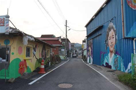 공주 가을여행 가볼 만한 곳 베스트 장소 추천 이인벽화마을 공주시안전체험공원 공주시농업기술센터 충청남도 공주시 웰로