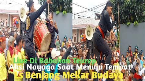 Aksi Nayaga Saat Menuju Tempat Ls Benjang Mekar Budaya Live Di Babakan