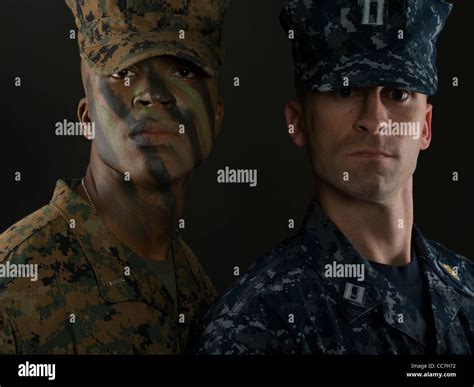 U.S. Marine Corps Officer in MARPAT digital camouflage uniform and ...