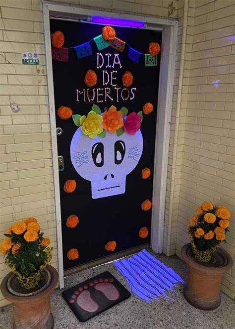 Pin De Hillary Holeman En Decorating Ideas Decoraci N De Halloween