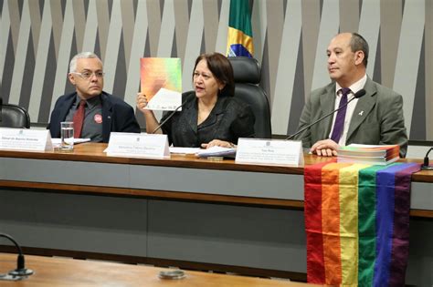 Ass Todo Dia Leia E Fique Sabendo Dos Estudantes Lgbt Dizem