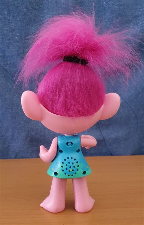 Dreamworks Trolls World Tour Superstar Poppy Singing Fun Doll Ebay